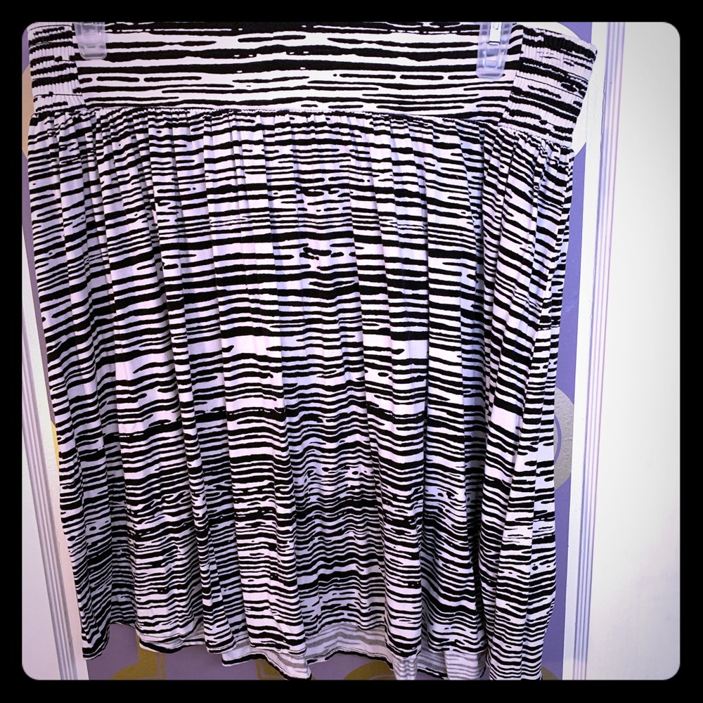 Black and white stripped Lane Bryant Skirt